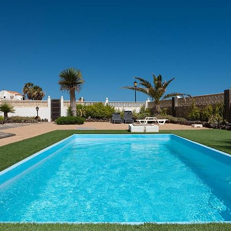 Homeforguest Apartment With Pool And Terrace 1 Min From The Beach 코라레호 외부 사진